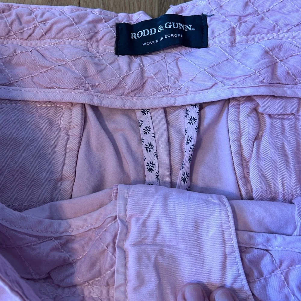 New Rodd & Gunn Light Pink Men Shorts Size 38